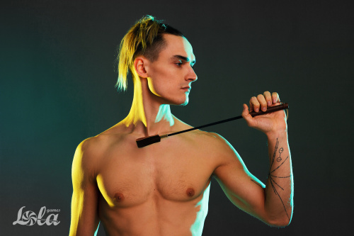 Riding Crop Party Hard Wishful Brown 1107-01lola